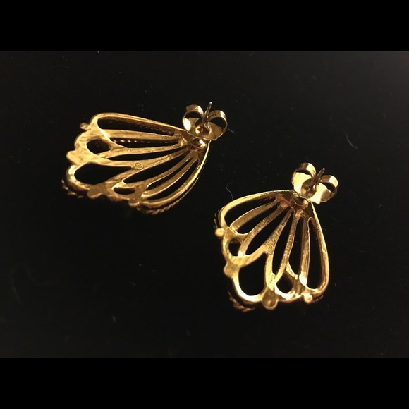 Avon Gold Filigree Earrings.  Nice quality and gorgeous detail and design - Picture 8 of 8
